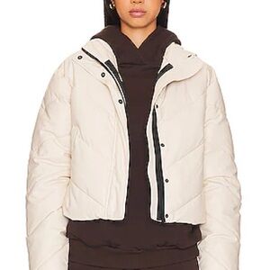 NWT IVL COLLECTIVE faux leather puffer size Medium